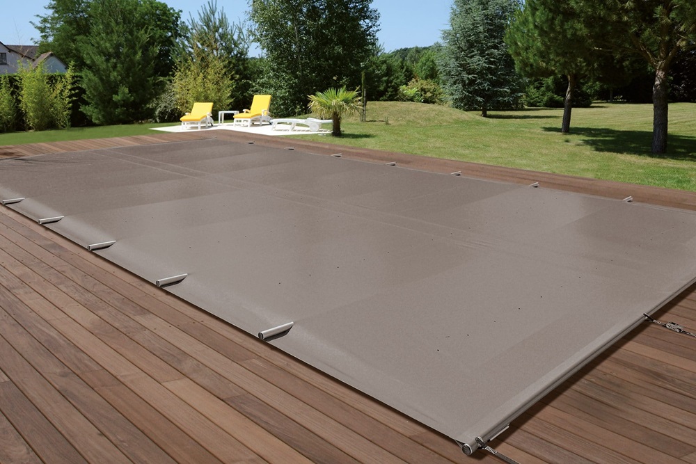 couverture à barres piscine
